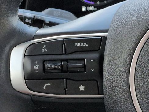Used 2025 Kia Sportage SX FWD image 25