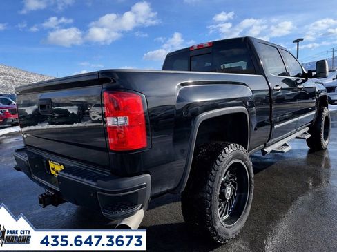 Used 2015 GMC Sierra 2500 Denali w/ Duramax Plus Package image 3