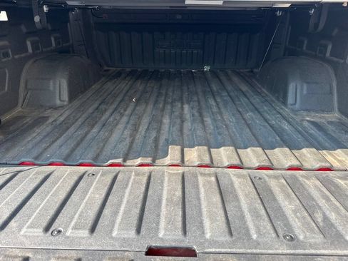 Used 2022 GMC Sierra 1500 SLE AWD/4WD image 12