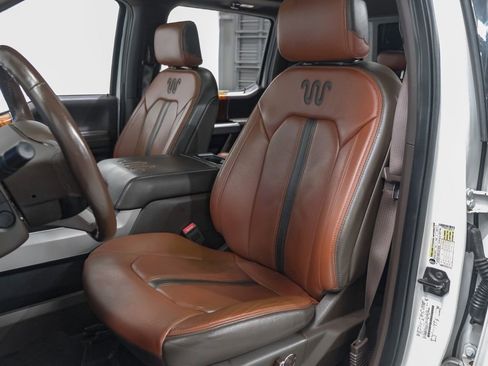 Used 2020 Ford F350 King Ranch w/ King Ranch Ultimate Package AWD/4WD image 32