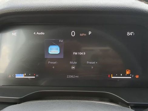 Used 2023 Jeep Grand Cherokee L Laredo image 34