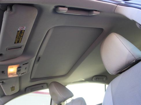 Used 2014 Lexus ES 350 w/ Luxury Package FWD image 19