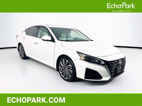 Used 2023 Nissan Altima 2.5 SL FWD image 1