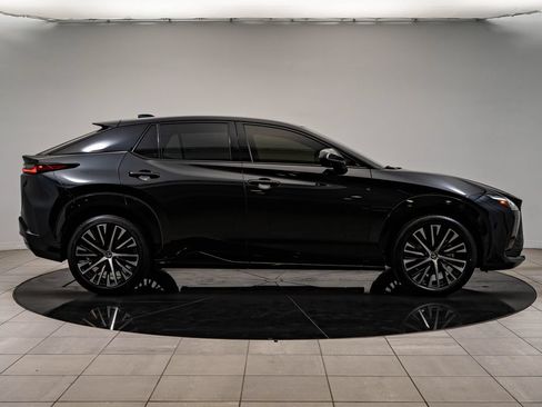 Certified 2024 Lexus RZ 450e Premium w/ Technology Package AWD/4WD image 11