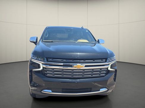 Used 2024 Chevrolet Tahoe Premier RWD image 2