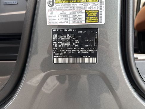 New 2025 Volkswagen ID. Buzz Pro S Plus image 48