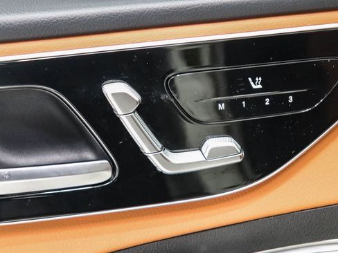 Used 2024 Mercedes-Benz C 300 Sedan image 21
