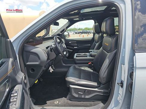Used 2025 Ford Expedition Tremor AWD/4WD image 6