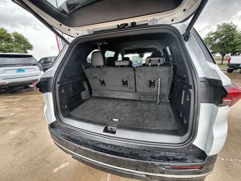 Certified 2026 Buick Enclave Preferred FWD image 25