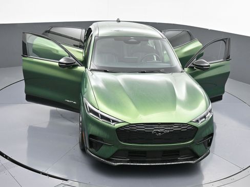 Used 2025 Ford Mustang Mach-E GT image 38