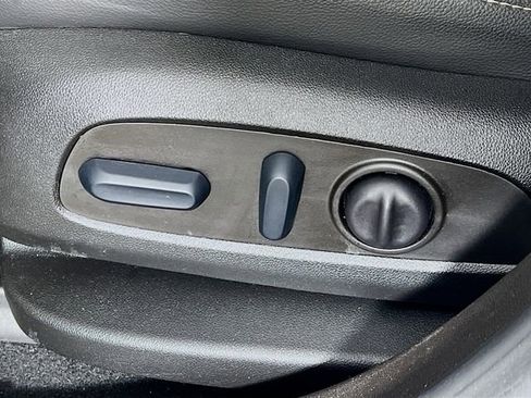 Used 2023 GMC Acadia Denali w/ Denali Ultimate Package image 11