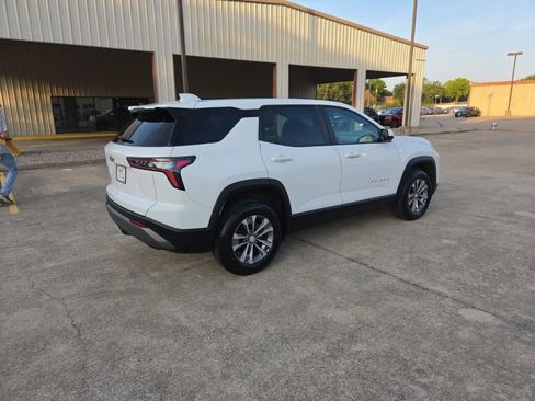 Used 2025 Chevrolet Equinox LT AWD/4WD image 7