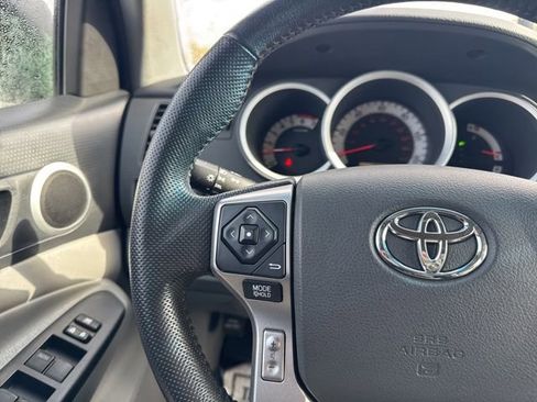 Used 2015 Toyota Tacoma 4x4 Double Cab image 14