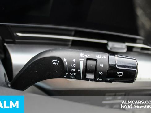 Used 2024 Hyundai Kona SEL FWD image 28