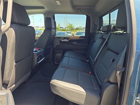 New 2025 GMC Sierra 3500 Denali w/ Denali Reserve Package image 16