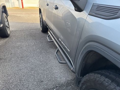 Used 2020 GMC Sierra 1500 4x4 Double Cab w/ Fleet Convenience Package image 5