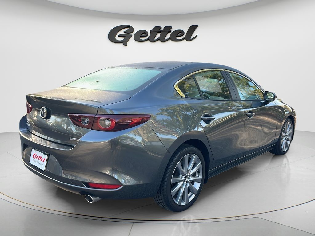 Used 2023 MAZDA MAZDA3 s FWD image 5