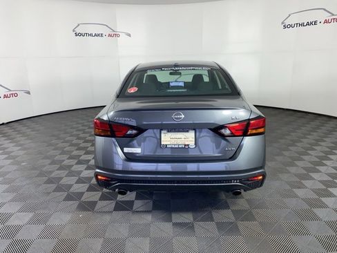 Certified 2025 Nissan Altima 2.5 SL image 8