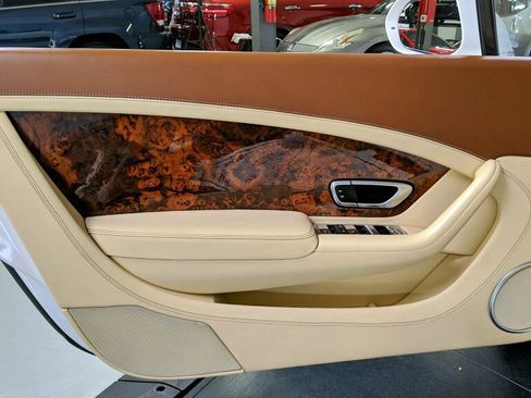 Used 2012 Bentley Continental GT image 29