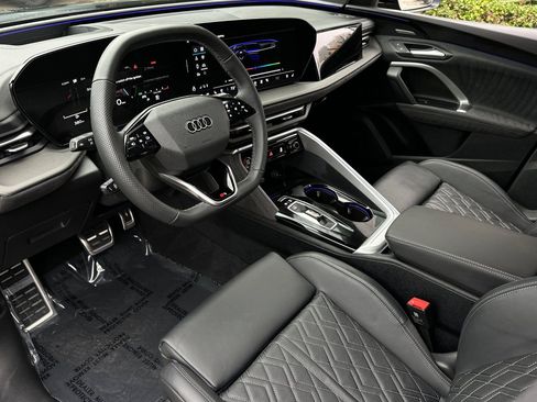 Used 2025 Audi SQ5 Premium Plus image 6