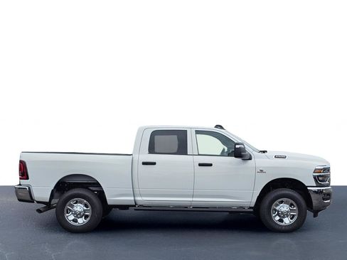 New 2026 RAM 2500 Tradesman AWD/4WD image 9