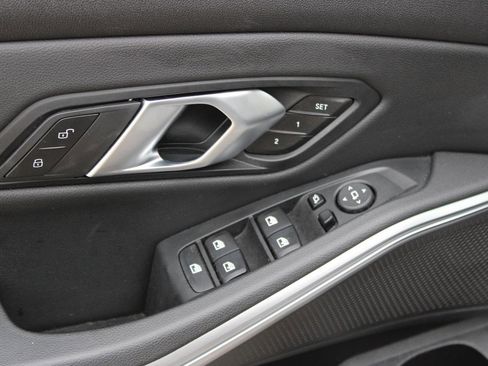 Used 2025 BMW 330i Sedan image 21