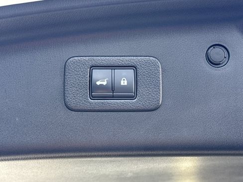 Used 2023 Nissan Armada Platinum w/ Captain's Chairs Package AWD/4WD image 14