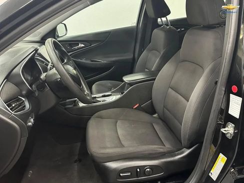 Used 2021 Chevrolet Malibu LT FWD image 12