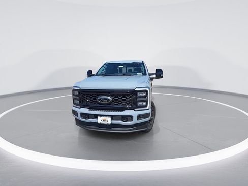 New 2026 Ford F350 Lariat w/ Black Appearance Package image 3