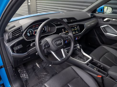 Used 2023 Audi Q3 2.0T Premium AWD/4WD image 4