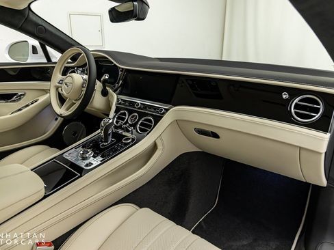 Used 2024 Bentley Continental GT image 23