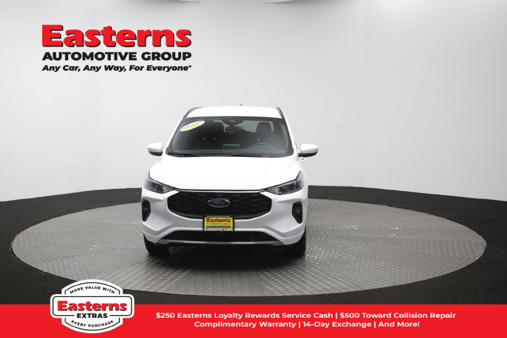 Used 2023 Ford Escape ST-Line Select AWD/4WD image 53