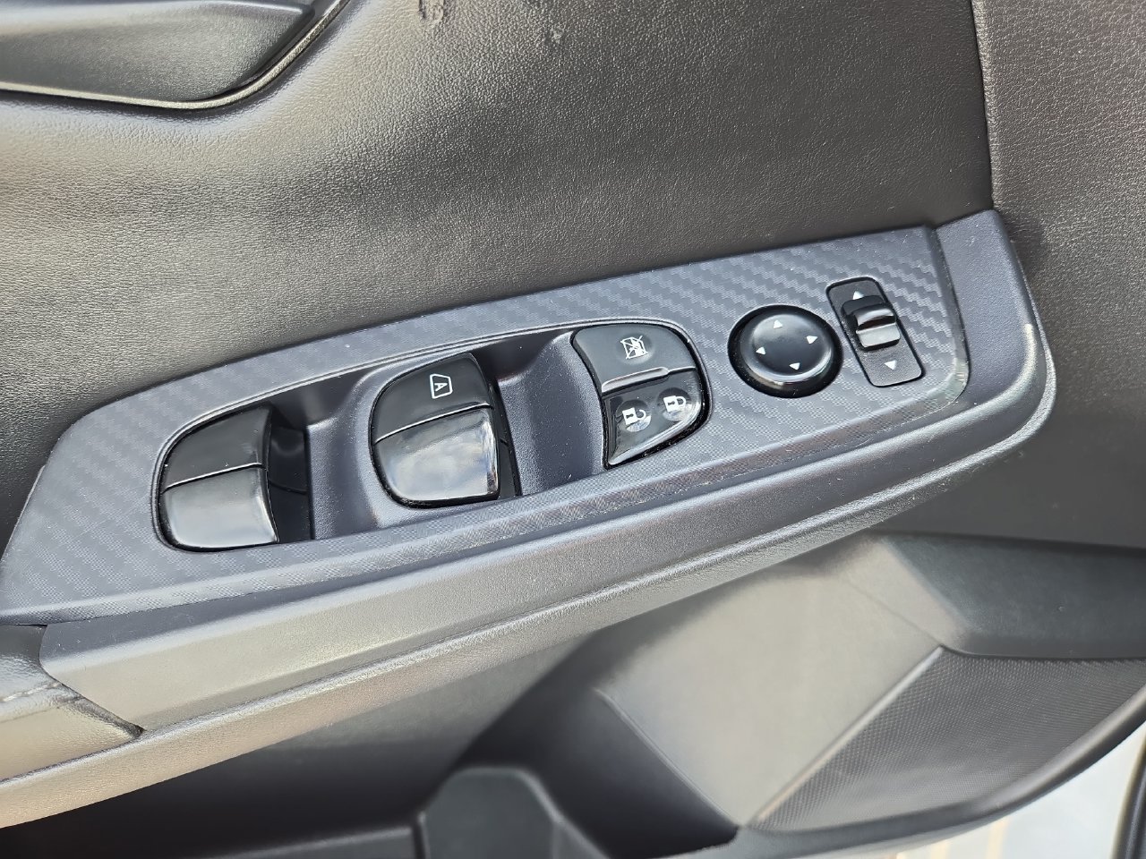 Used 2024 Nissan Sentra S FWD image 19