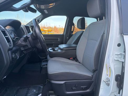 Used 2024 RAM 2500 Big Horn image 14