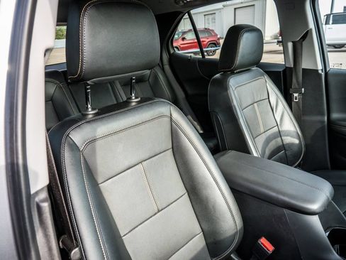 Used 2023 Chevrolet Equinox Premier AWD/4WD image 19