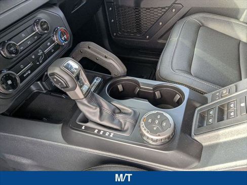 New 2025 Ford Bronco Badlands image 14