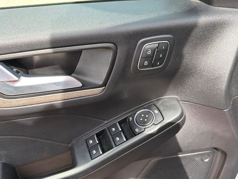 Used 2022 Ford Escape SEL w/ Technology Package FWD image 12