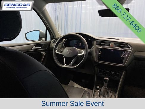 Used 2023 Volkswagen Tiguan SE AWD/4WD image 37