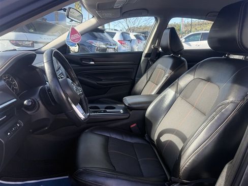 Used 2019 Land Rover Discovery Sport SE AWD/4WD image 5