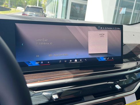 New 2026 BMW X6 xDrive40i w/ Executive Package AWD/4WD image 24