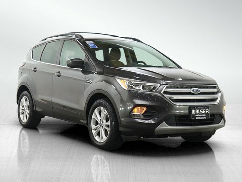 Used 2018 Ford Escape SE image 7