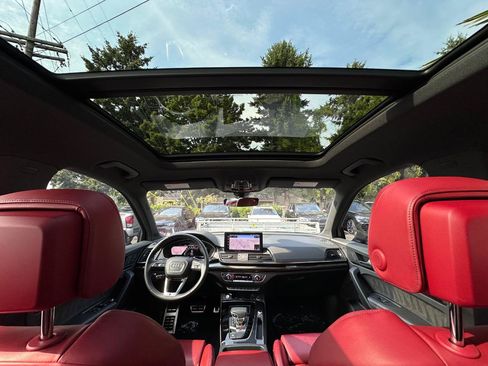 Used 2021 Audi SQ5 Prestige w/ Prestige Package AWD/4WD image 9