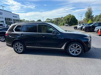 Used 2023 BMW X7 xDrive40i w/ Premium Package AWD/4WD video 2