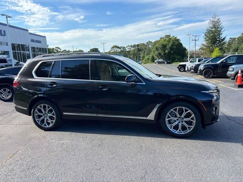 Used 2023 BMW X7 xDrive40i w/ Premium Package AWD/4WD image 2