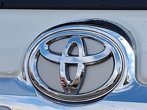 Used 2021 Toyota 4Runner Limited image 29