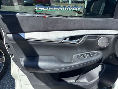 Used 2019 INFINITI QX50 Essential w/ Sensory Package image 11