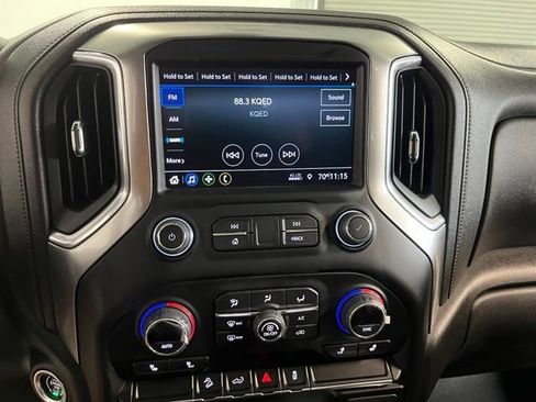 Used 2022 Chevrolet Silverado 1500 LT Trail Boss w/ LPO, Dark Essentials Package AWD/4WD image 29