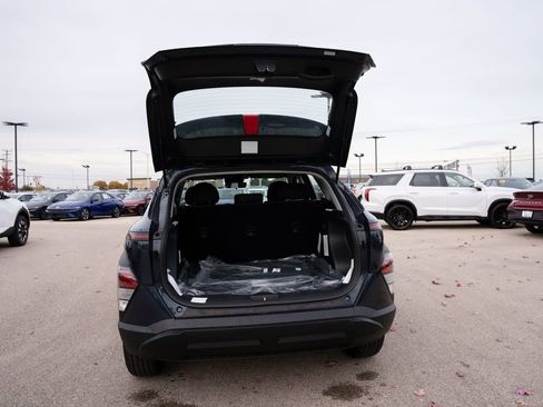 New 2026 Hyundai Kona SE image 10