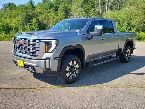 New 2026 GMC Sierra 2500 Denali w/ Max Trailering Package AWD/4WD image 1