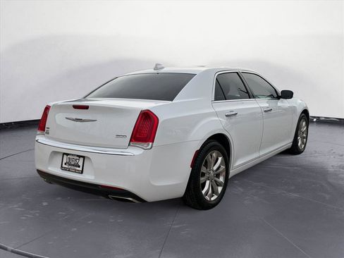 Used 2020 Chrysler 300 Limited image 6